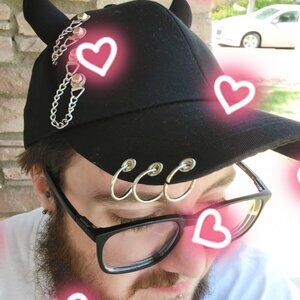 Meet your Posher, Devin